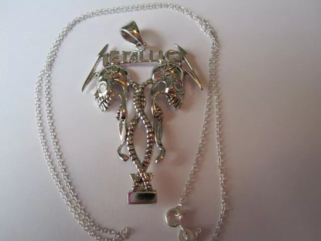 Necklace skulls